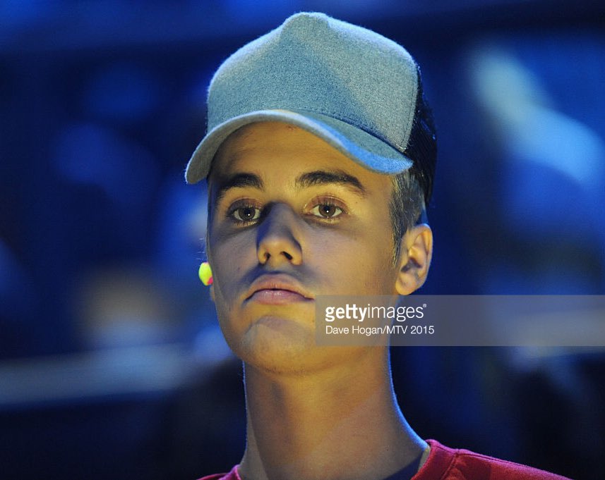 secutebelieber's tweet photo. puppy face of Justin lol
#EMABiggestFansJustinBieber https://t.co/6HbI9jYrNu