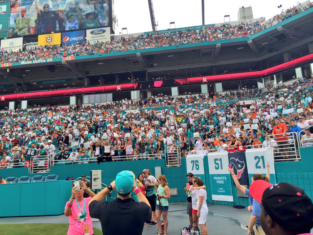 FinsOffTheField's tweet photo. #ridedcc #dolphinscancerchallenge #MiamiDolphins #NFL @TackleCancer a great W for @MiamiDolphins @SunLifeStadium https://t.co/6KmNLN0dDl