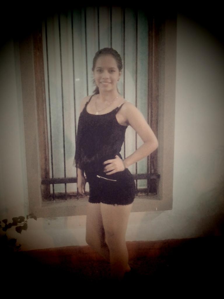 Narlys99's tweet photo. #SiguemeYTeSigoAlInstante #SIGUEMEYTESIGO #Presentacion #1 #GraciasPorExistir #Dios #bailar #mi #PasionYPoder https://t.co/Ioflc89c7W
