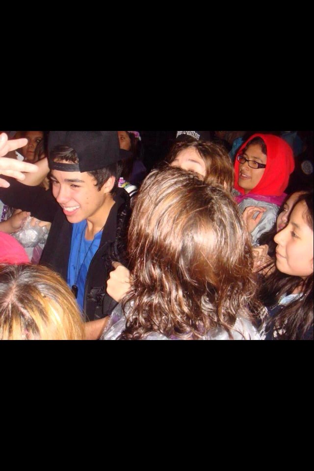 ItzelBautista31's tweet photo. #throwbackwithMB quien hubiera imaginado que esta persona fuera a llegar tan lejos @mariobautista_ https://t.co/TATEdbFr8e