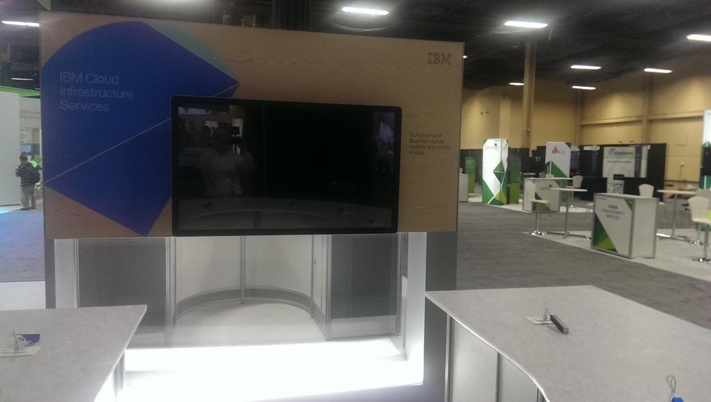fbowen's tweet photo. Heard about softlayer and bluemix?  Learn more at #IBMCloud booth.   #IBMInsight https://t.co/zGzPu31G5F