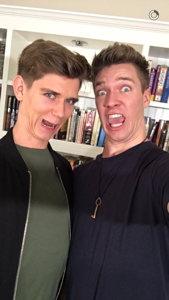 ghostlygena's tweet photo. #CollinsKeyLive this was the perfect way to end a great weekend @CollinsKey @itsDevanKey https://t.co/giIri5k0KJ