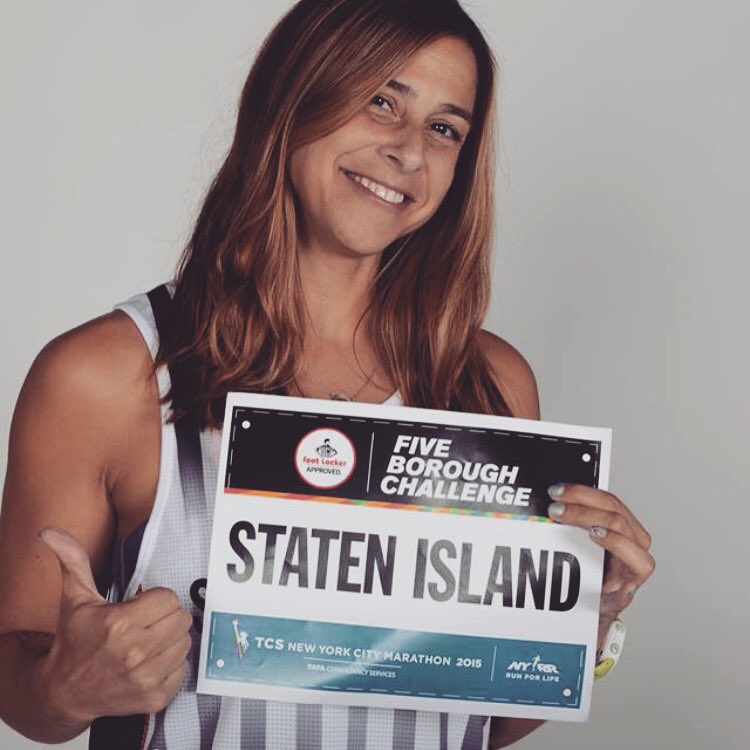 HeatherIsAok's tweet photo. 1 week to the #TCSNYCMarathon Welcome to New York-It's been waiting for you ๐ถ๐ผ๐ถ #StatenStrong #FL5BC @taylorswift13 https://t.co/FMHfXjaWvh