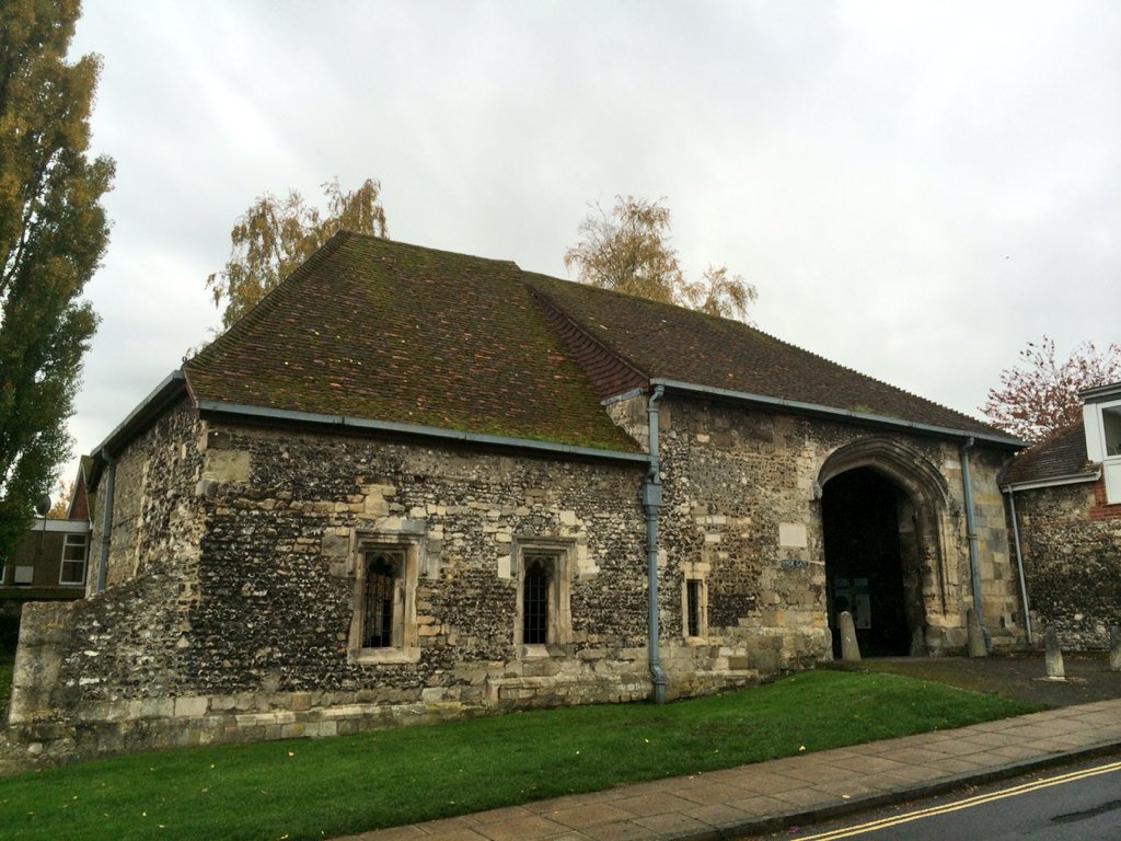 StuartHarker1's tweet photo. RT @EngChurchPics Hyde Gate, site of Hyde Abbey, opposite St Bartholomew's Church #AlfredtheGreat #EdwardtheElder https://t.co/yXhnkfleEz