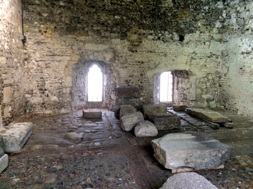 StuartHarker1's tweet photo. RT @EngChurchPics Hyde Gate, site of Hyde Abbey, opposite St Bartholomew's Church #AlfredtheGreat #EdwardtheElder https://t.co/yXhnkfleEz