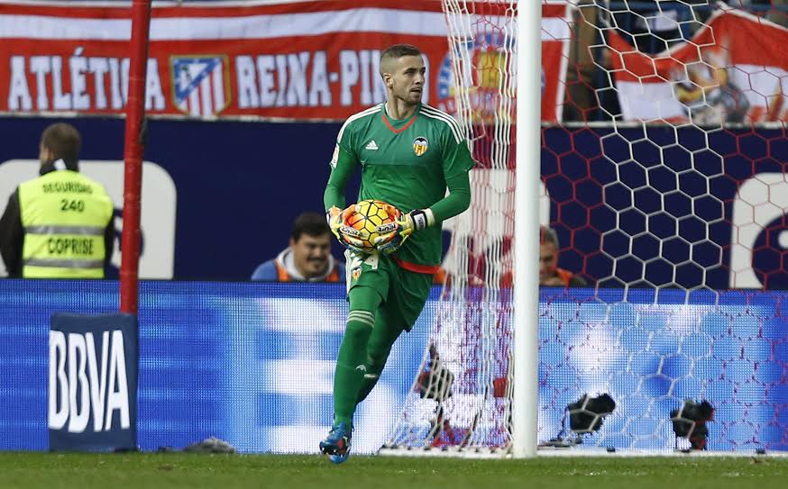 valenciacf_en's tweet photo. MIXED ZONE | @JauDomenech: "We have to keep working" -> https://t.co/WfB0N6KaZz #atleticoVCF https://t.co/S6X8ZCd9Lp
