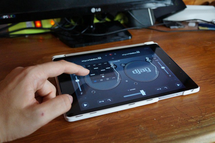 elandroidelibre's tweet photo. Las mejores aplicaciones de remix de música para hacer de DJ con tu Android https://t.co/hFcyhzvoNU https://t.co/zJZvvsg0Un