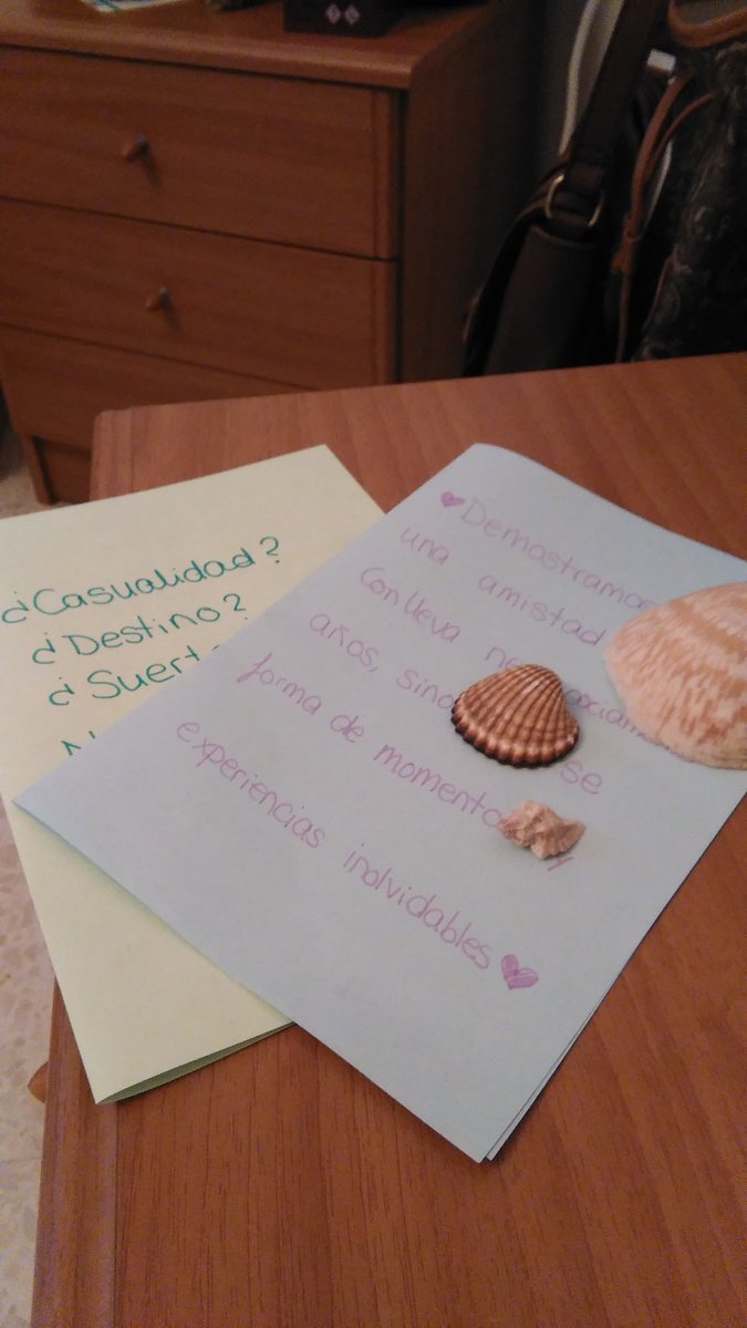 SusanaaMC96's tweet photo. No puedes imaginarte lo feliz que me hace encontrarme estos grandes detalles @pilarar1 tequiero muchísimo 😘😍 https://t.co/HfxRMvGRUn