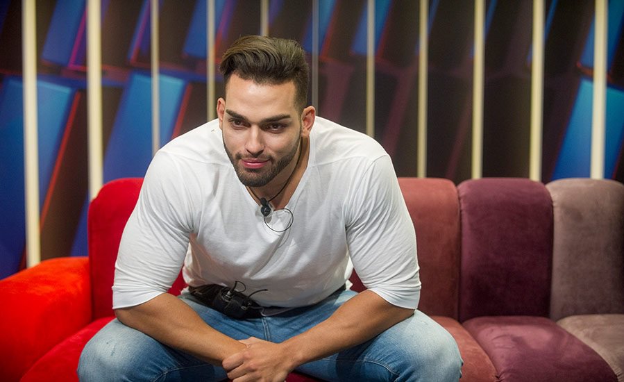 DavidReinosoFC's tweet photo. ¿Serán Ricky y Sofía la nueva pareja de #DBT6GH16 #GHDirecto? https://t.co/HHYxkmzEmw vía @melty_es https://t.co/4q8N7jr8vj