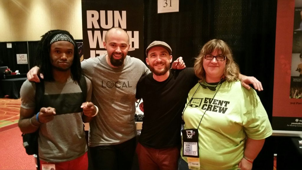 MiracleDreaming's tweet photo. @runwithitband That moment when you realize you were singing with the band! ❤Thanks for fun guys! #apcamw15 https://t.co/jbeepc0fOh