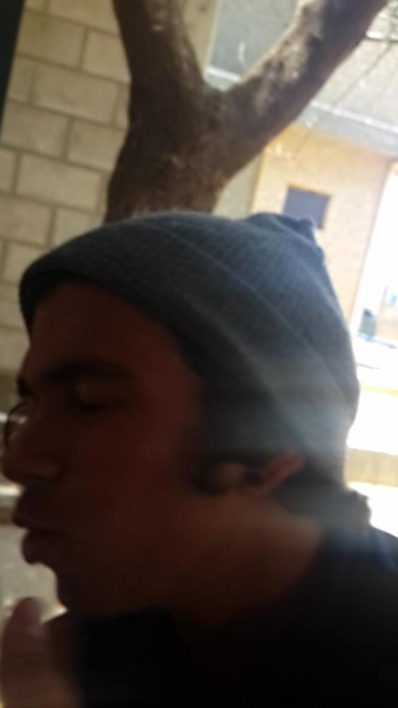 pepto_bismol69's tweet photo. Marco:mano tengo una traba 
Yo:MAMAWEBO REACCIONA https://t.co/vPahpF4yen