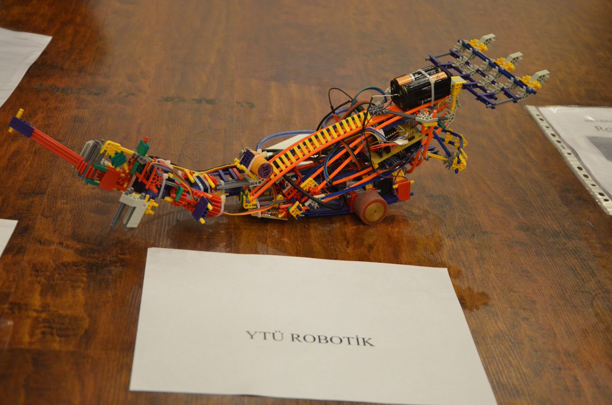 yturok's tweet photo. Iztech Roboleague'15 Robot Yarışması Tasarla-Yap-Yarıştır kategorisinde 3. olduk!! https://t.co/JXhXe0BfAb