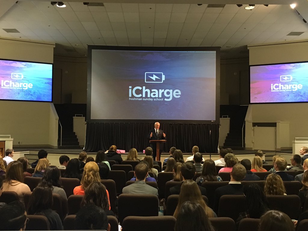 soto_dave's tweet photo. Privileged to have 60yr missions veteran @drsbimi preach @wcbc_today freshmen Sunday school tonight #wcbcfall https://t.co/gGI1nyPE7A