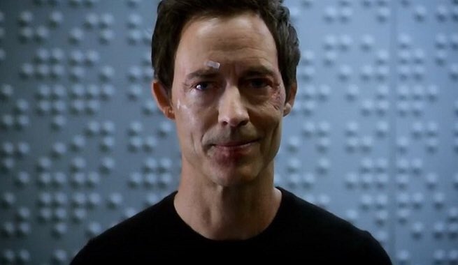 Happy 52nd birthday Tom Cavanagh you scumbag!   