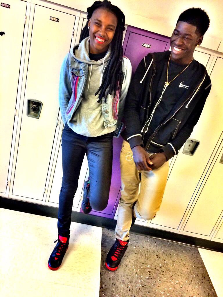 HD_LenDawg's tweet photo. MY BESTFRIEND ROLLING WITH ME👫😈 WE GONNA SMILE CAUSE WE ON FLEEK. 💁🏽😍‼️😎🚧😂 @ProjectLeysia https://t.co/evzvOcwSqW