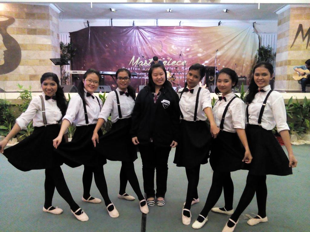 RirinDess's tweet photo. Tetap jadi saksi Kristus yang mulia...
Because we're "MASTERPIECE of GOD"
Youth camp UPH 2015 https://t.co/DUantKB3FK