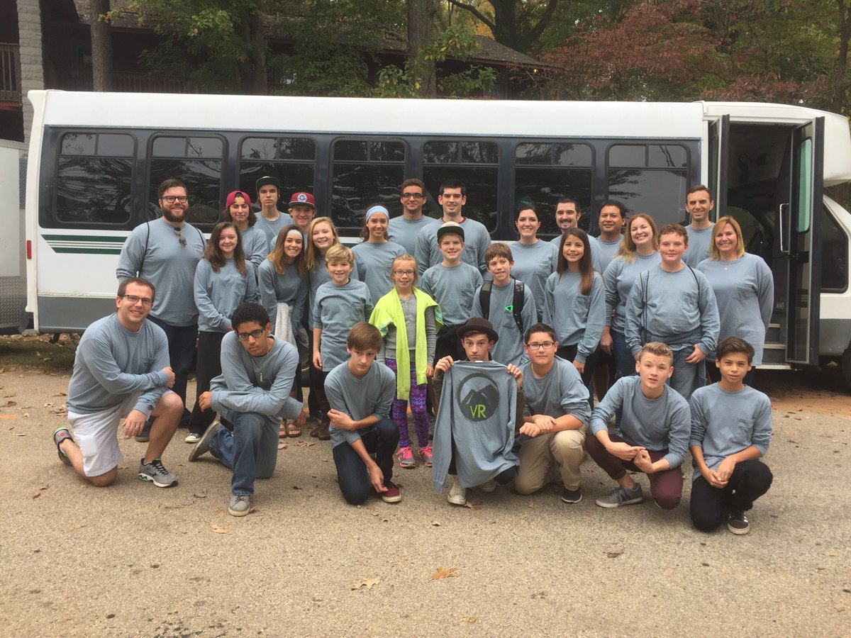 AccessStudents's tweet photo. Well, the #VR2015 gang made it home safe and sound! Here’s one last photo. A trip to remember! https://t.co/RNCx3WGCag