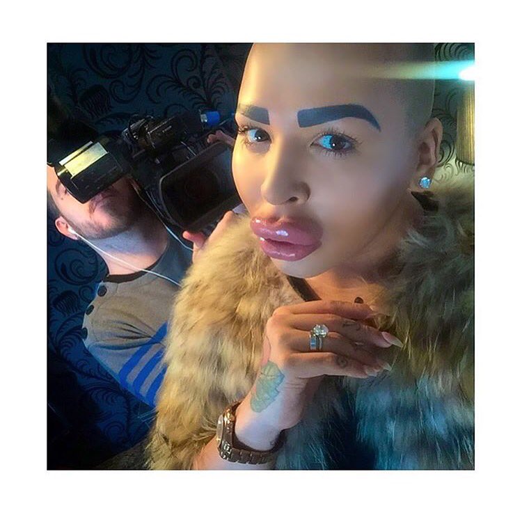 _iamjordanjames's tweet photo. Filmed for Japanese TV https://t.co/B4e8EA4KyD