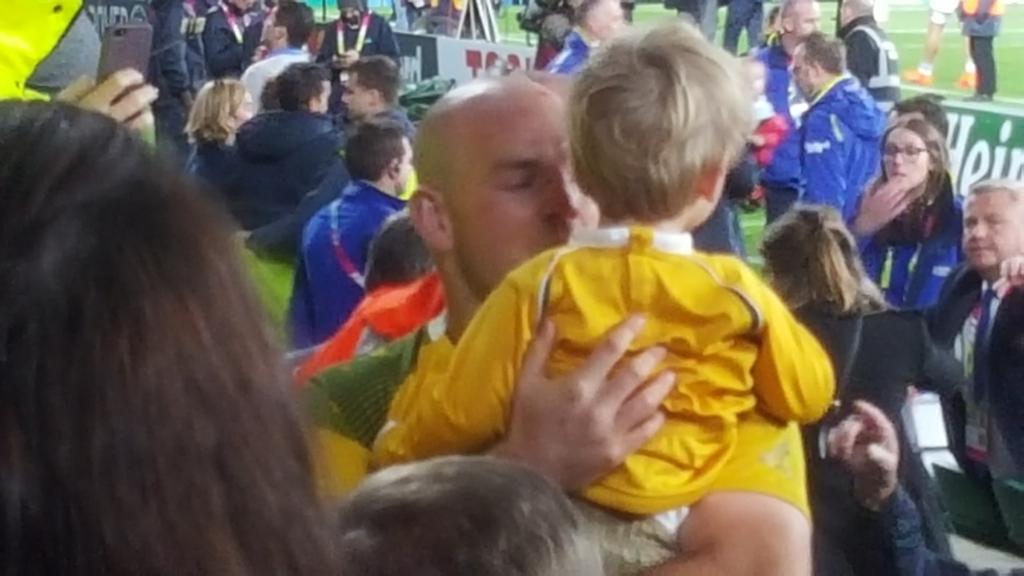 ahalldude's tweet photo. @Wallabies  no words can do this image justice. Go gold go australia! https://t.co/Z2d1BxHfYt