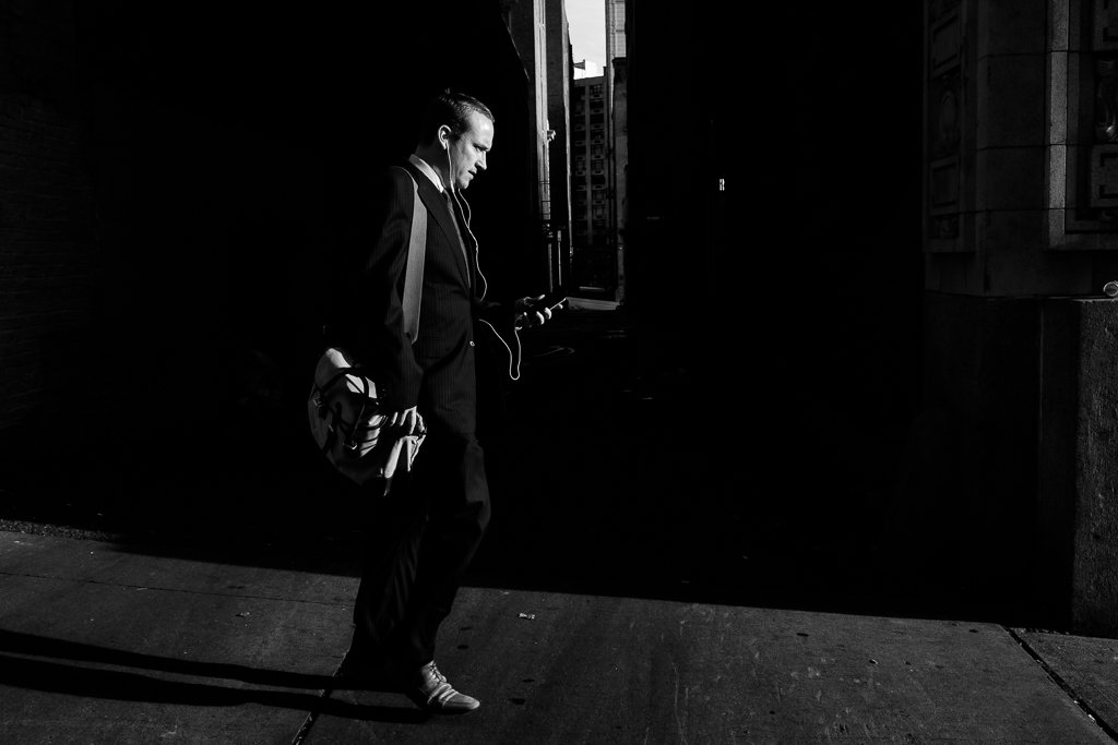 EyeandtheStreet's tweet photo. Negotiating the Urban Jungle. Seattle Washington 2015
#fujifilm #x100s #Seattle #monochrome #theeyeandthestreet https://t.co/ZJGraP7PBR
