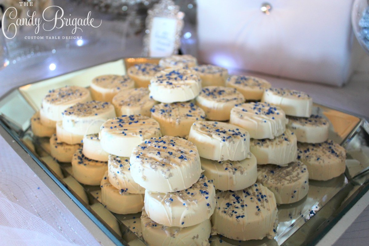 Thecandybrigade's tweet photo. What's better than some navy blue, silver &amp; white sweets?  #thecandybrigade #yum #wedding #SweetDreams #connecticut https://t.co/3nhoQWufTo