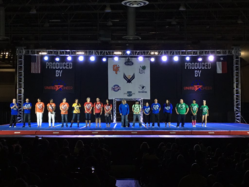 cheerUPDATES's tweet photo. Owners &amp; Graduating Seniors from the Super 7 Showcase in Houston, TX! Amazing to see program unity in Texas! https://t.co/GXQ10QrgLv