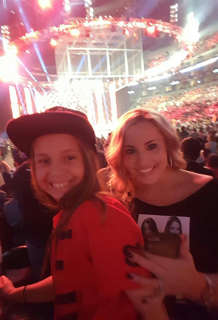 dmacthegame's tweet photo. @BellaTwins Got my Girls like #brimode #TeamBella #WWEHIAC https://t.co/11JFAkaxX4