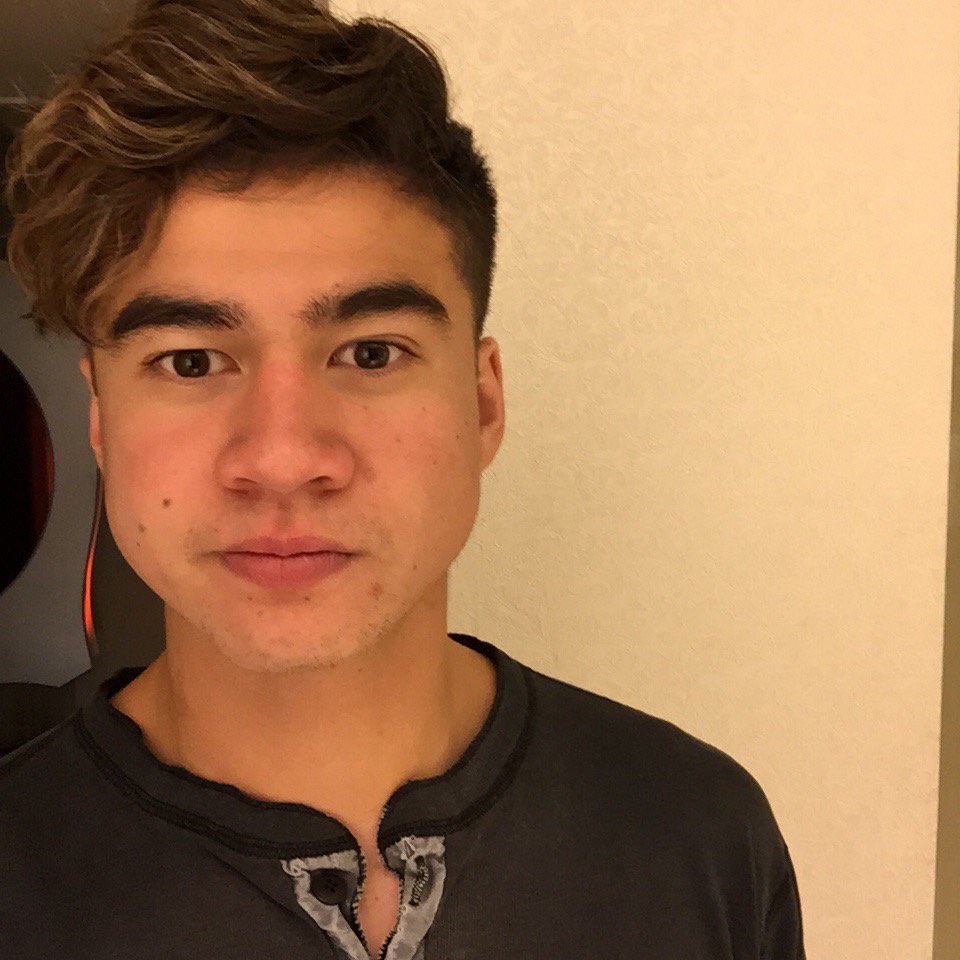 5S0ss1's tweet image. Haircut -cal :)