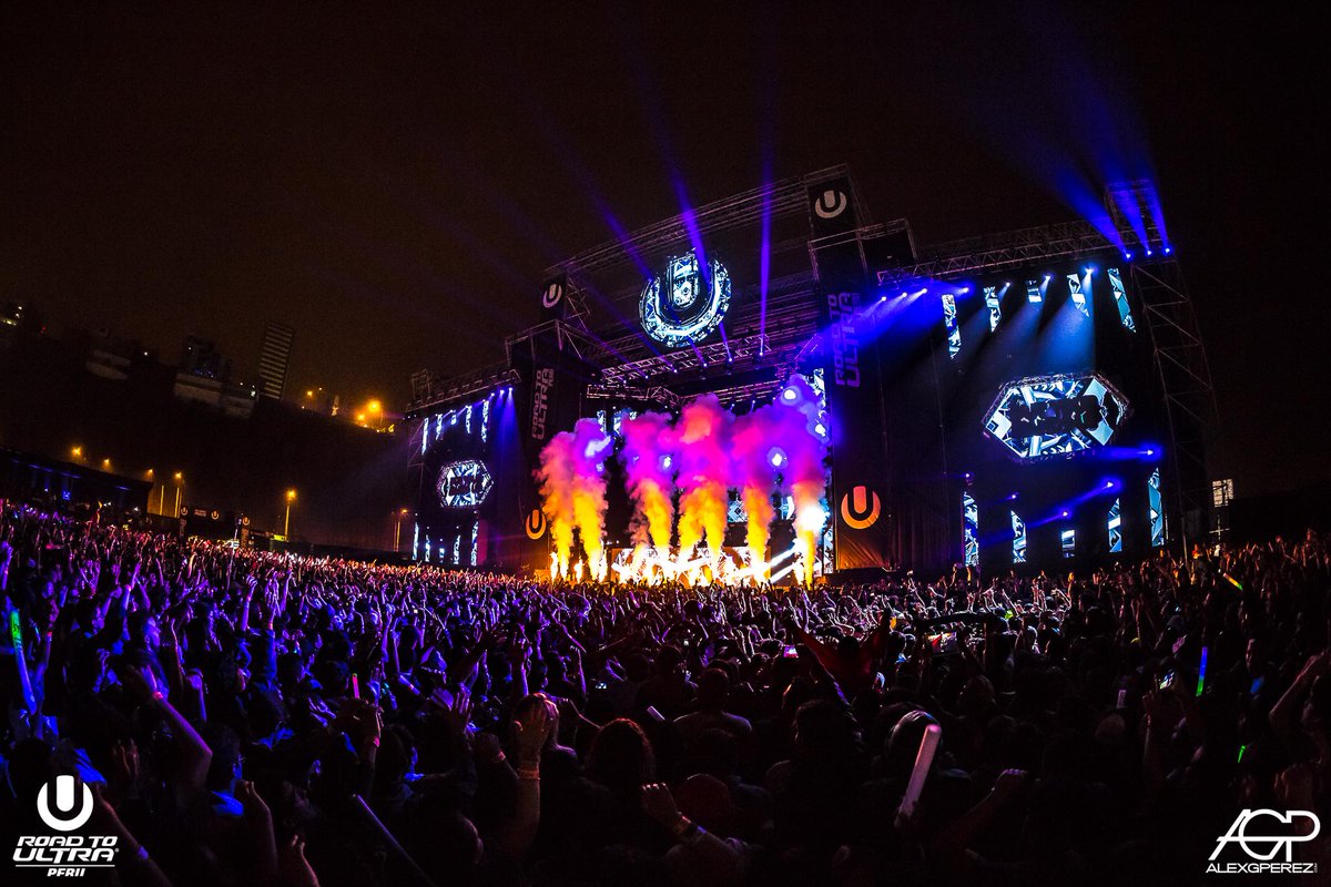 Ultra_Peru's tweet photo. ¡Perú hizo historia y se llenó de la energía del 1er Road To Ultra! #RTUPeru2015. Álbum ▶ https://t.co/RCYncJSiEK https://t.co/5G0pkpGm9C