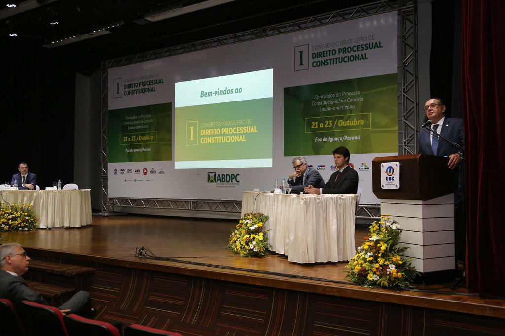 AssociacaoBDPC's tweet photo. Com a palestra do Min Gilmar Mendes, encerrou-se o I Congresso Brasileiro de Direito Processual Constitucional 23/10 https://t.co/JxXofbB7Y9