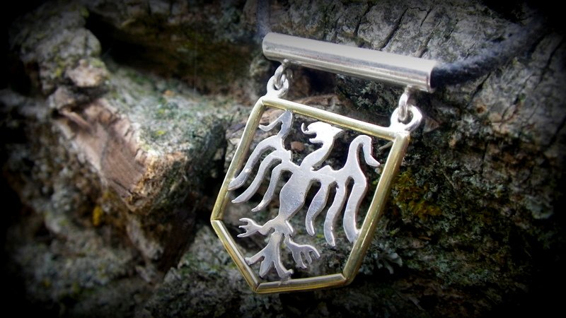 RachelRamljak's tweet photo. A few new #handcrafted pieces. https://t.co/zCNO0zorgP https://t.co/eWeQe38u47