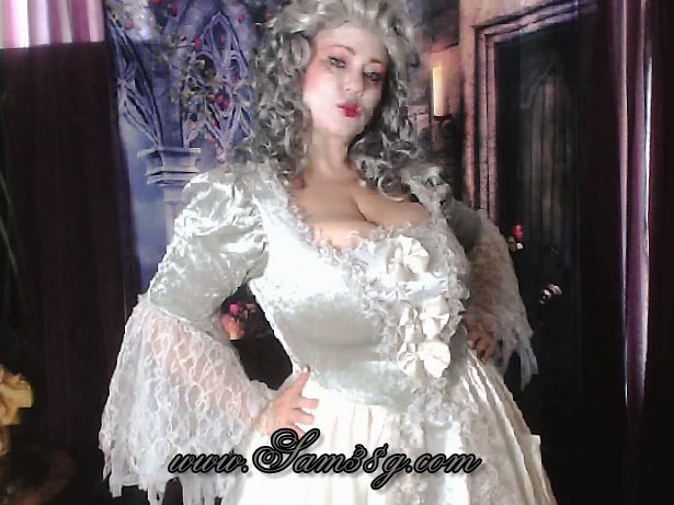 #modelcentroHalloween Ultimate #golddigger Marie Antoinette https://t.co/t8IJFOAKbJ #bigboobs #sexySunday