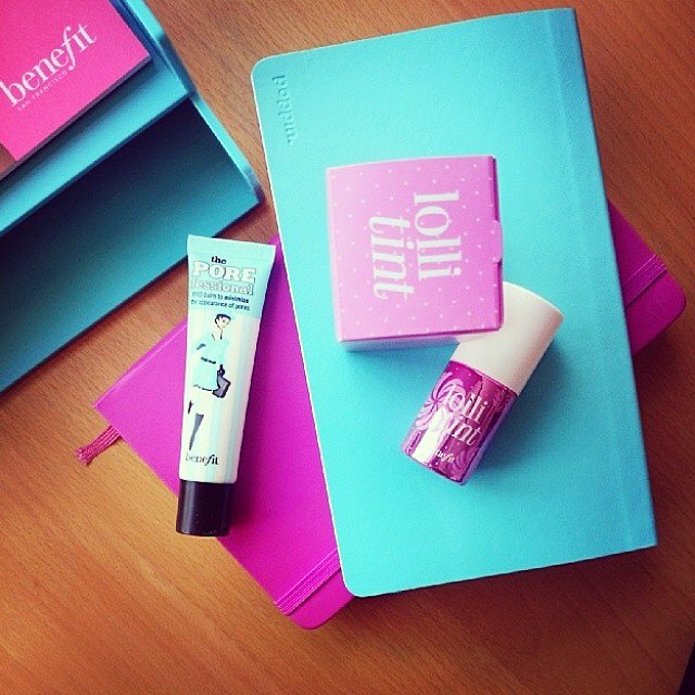 BenefitID's tweet photo. Starting off Monday with #POREfessional and #lollitint for that #porefect looking skin and pinkish cheeks ;) https://t.co/iiY95n6WAN