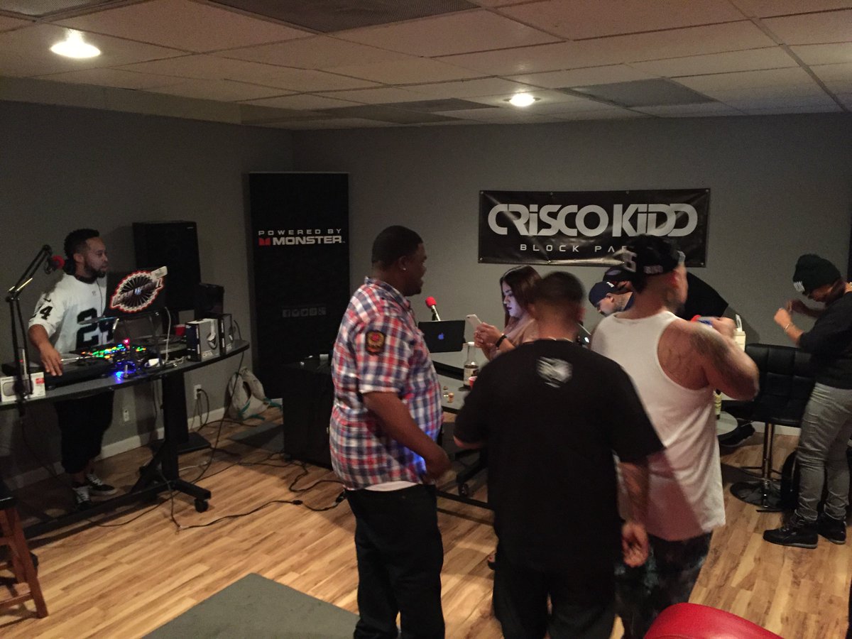 soundsaves's tweet photo. Posted up in the studio with NEW Artist ANNIMEANZ debuting his hot new single "... https://t.co/KpA8e26aEk https://t.co/DCq8breiq4