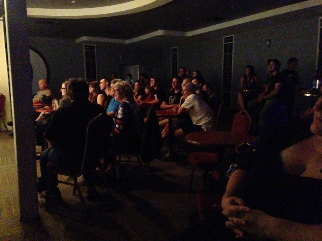 ImproLIVE tweet media