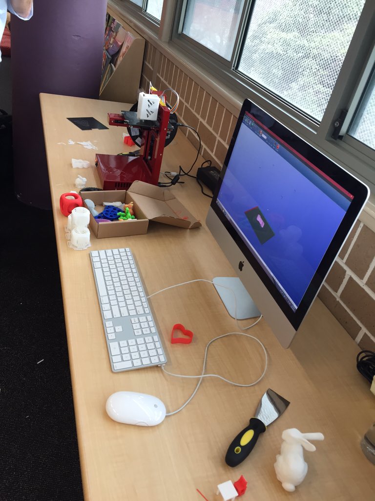 ClaireLennox2's tweet photo. 3D printing for beginners #elearningceosyd love it thanks for the day https://t.co/BEvCKVUBCs