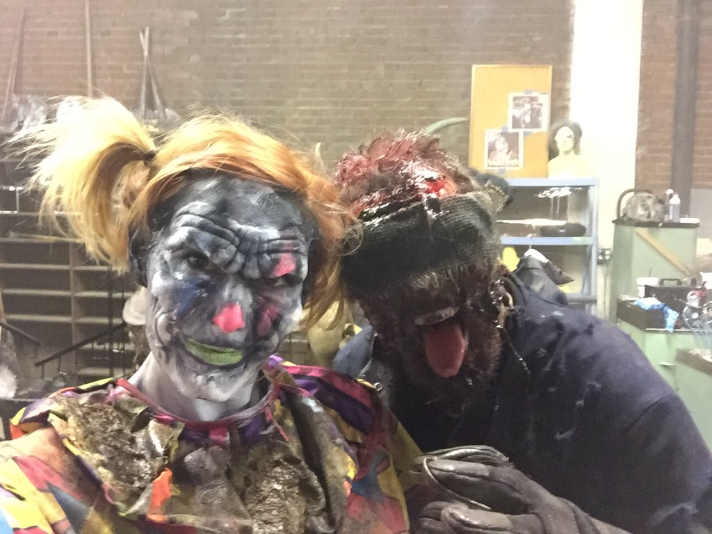 KariByron's tweet photo. Made so many friends during this special. #thrillfactor @travelchannel https://t.co/QUTNAteRYk