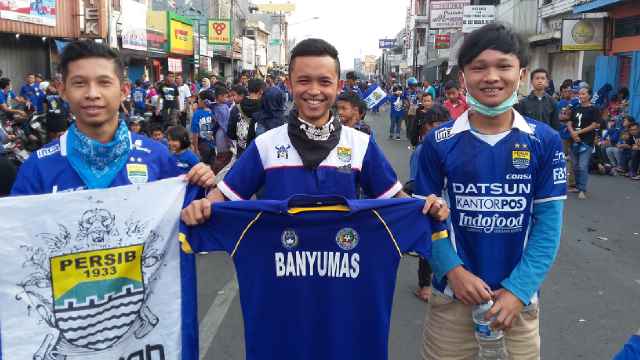 Tetep Bakoh buat <a href="/PersibasOnline/">PERSIBAS BANYUMAS</a> di tengah lautan Viking &amp; Bobotoh. Koe well mas ku :*