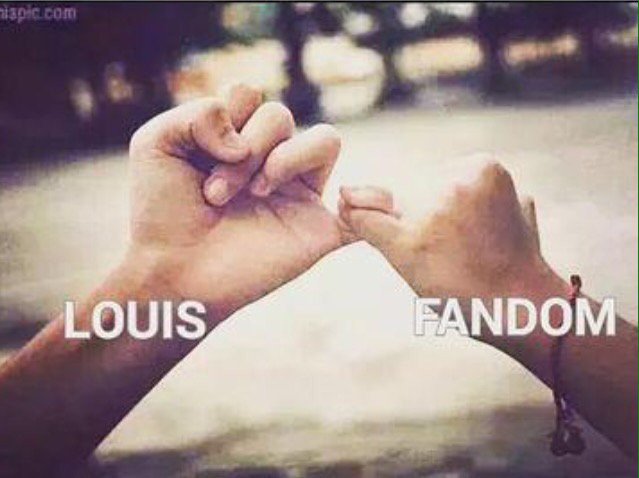 YessicaNayelii's tweet photo. He is my home #LouisYouMakeUsFeelLikeHome  @Louis_Tomlinson https://t.co/AKOukpqIRc