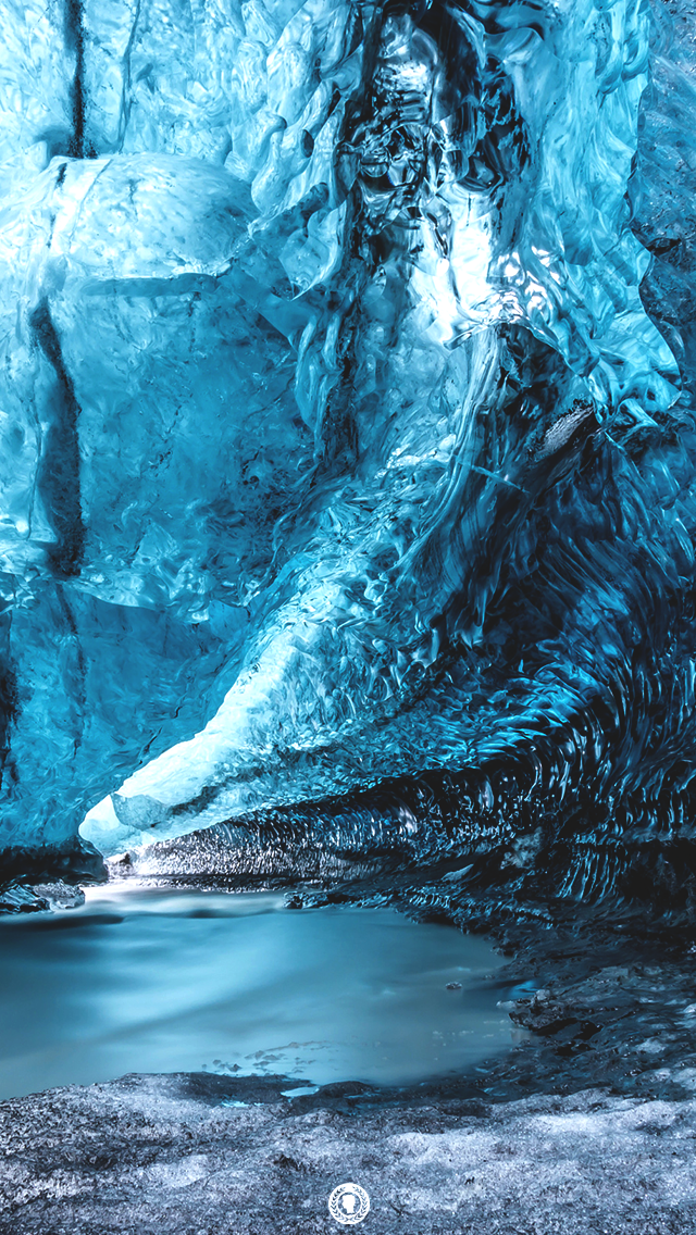 cae's tweet image. Its that time of the month! 
New Iphone Wallpapers to update your beautiful screens with.
RT/FAV FOR MORE.