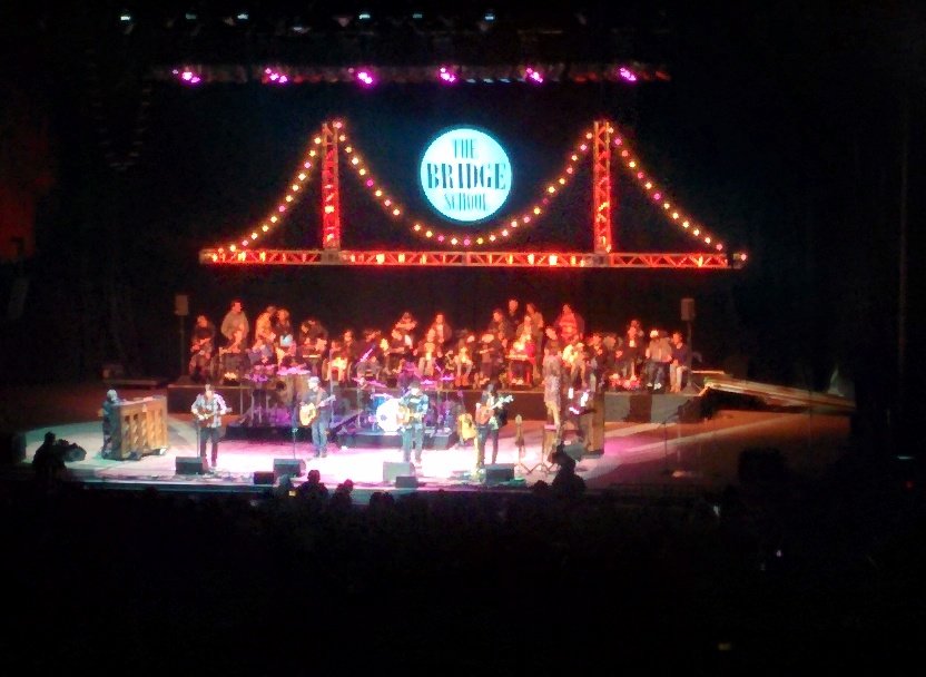 jaydiamond's tweet photo. Closing out the #bridgeconcert @Neilyoung @ShorelineAmp https://t.co/tncwq80SDE