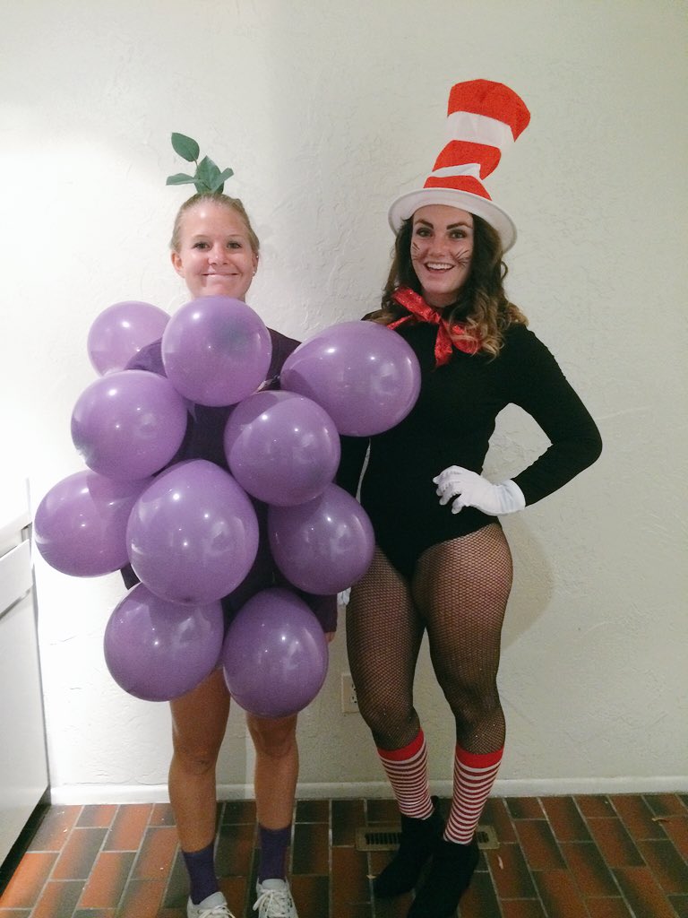 JessFreeze23's tweet photo. Me vs. other girls at parties #singlejess https://t.co/5NzqFZWcNi