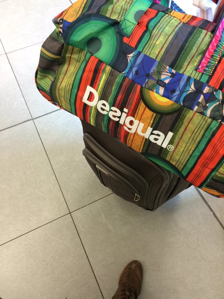 lisahfitz's tweet photo. Travel day! @desigual leaving Italy - headed back to America ✈️❤️✈️ @ASID #ASIDIDCMilan #designthinking https://t.co/S5JHXnQuqm