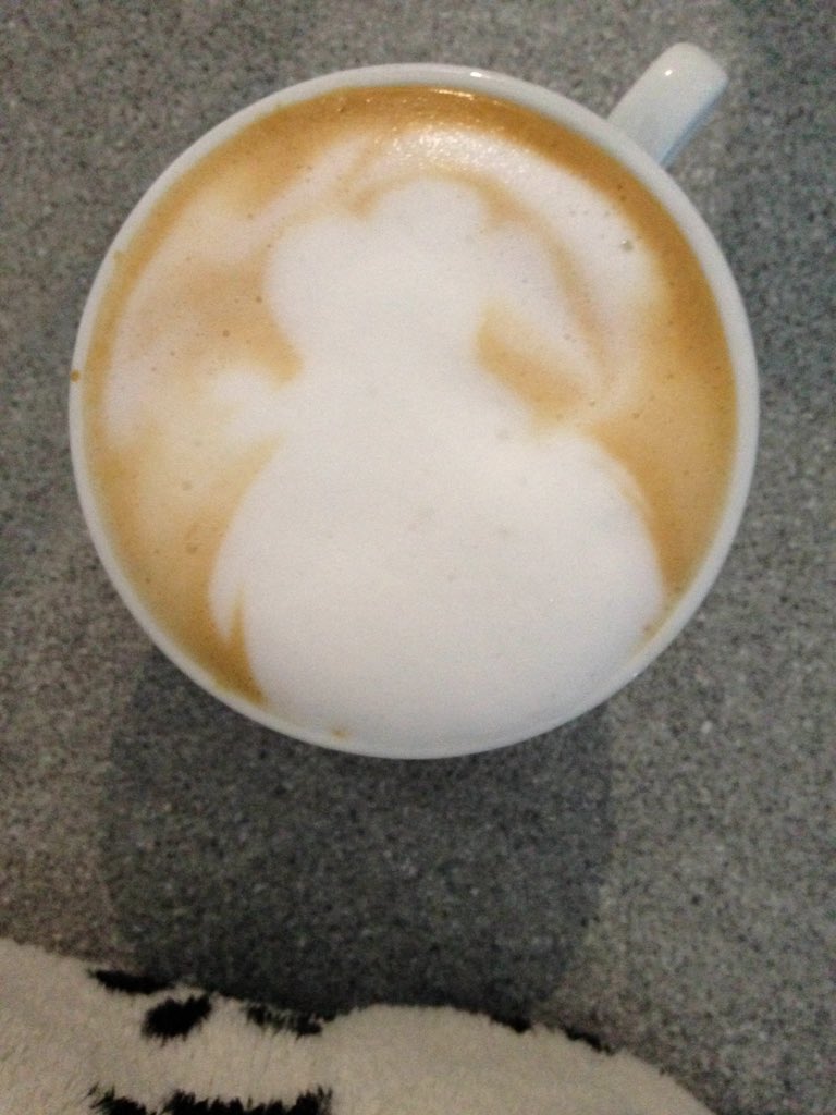 FutureJ1995's tweet photo. Buondì! #cappuccino #breakfast https://t.co/kl0wQVPhWs