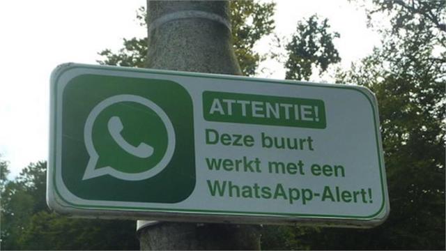 Ben jij ze al tegengekomen? Whatsapp-borden in wijken met een whatsapp-groep. bit.ly/1LWqhYQ