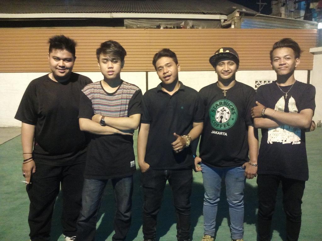 LuddyRoos's tweet photo. rissssspeeeect forr kebun sirih !!!! thankss brotherrrrrr😃☺☺ https://t.co/jZxIjt6V5C