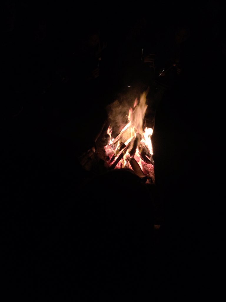 NCSexeter4's tweet photo. Campfire last night ✌🏽️🍌🌛 https://t.co/ZKE5Q6j3jX