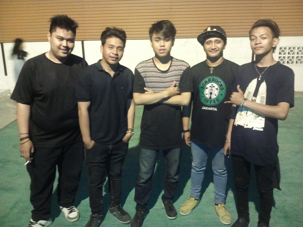 LuddyRoos's tweet photo. rissssspeeeect forr kebun sirih !!!! thankss brotherrrrrr😃☺☺ https://t.co/jZxIjt6V5C