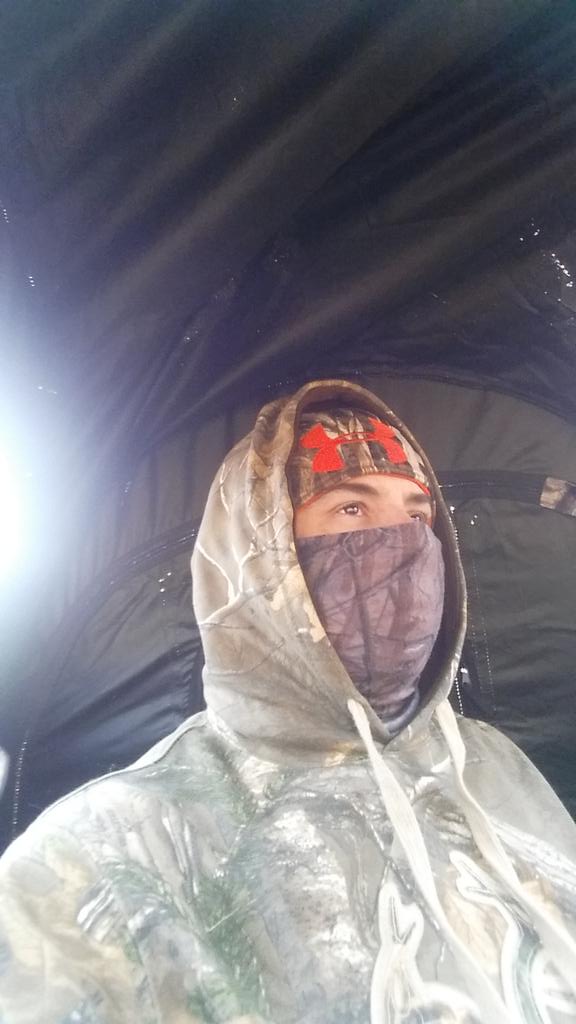 KeystoneSlings's tweet image. My under Armour cold gear this past weekend was a must have.  @UAHUNT now i need to buy the ua face shield