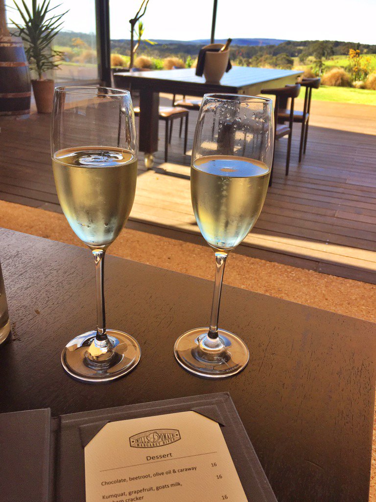 SW_secrets's tweet photo. What better way to spend a Monday than to lunch at @Wills_Domain . #swsecrets #margaretriver #yallingup https://t.co/suXtRKXiY5